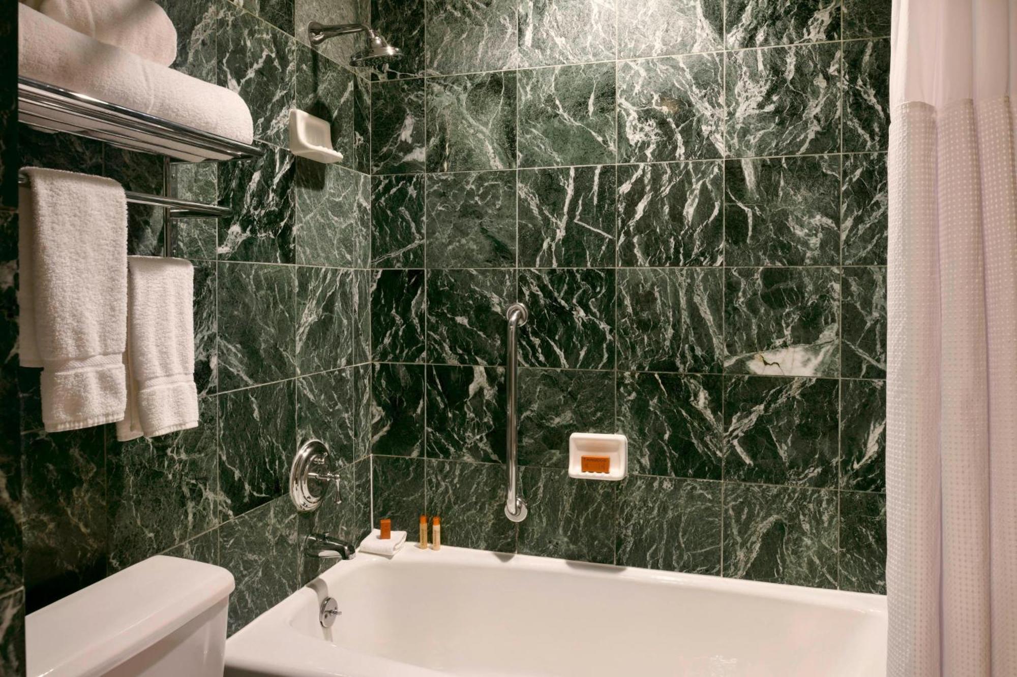 The Henry, Autograph Collection Hotell Dearborn Eksteriør bilde